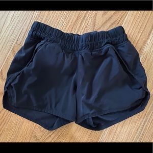 Ivivva girls black athletic shorts size 10